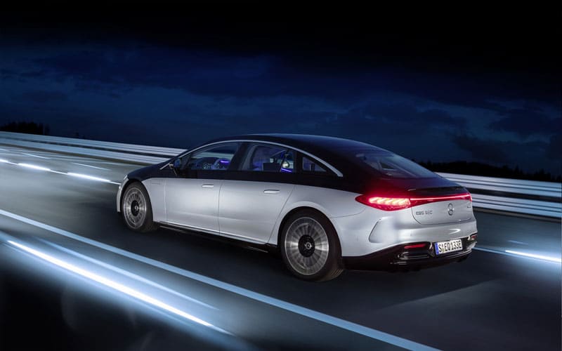 mercedes EQS