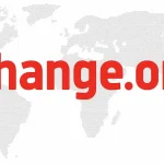 Change.org logosu ve dünya haritası arka planıyla erişim engeli haberini temsil eden görsel