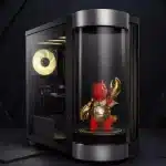 MSI MEG Vision X2 AI+ oyuncu bilgisayarında silindirik AI Holostage ekranı ve LuckyClaw yapay zeka karakteri görünüyor.